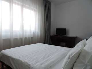 Отель Monte Carlo Palace Suites Бухарест Апартаменты с 2 спальнями и балконом (4 взрослых)-5