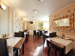 Отель Monte Carlo Palace Suites Бухарест-7